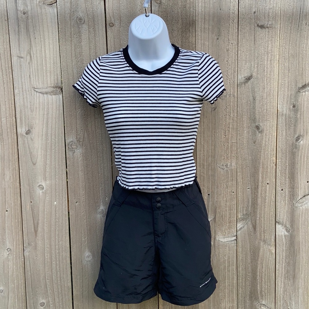 Heart & hips lettuce trim crop top size small